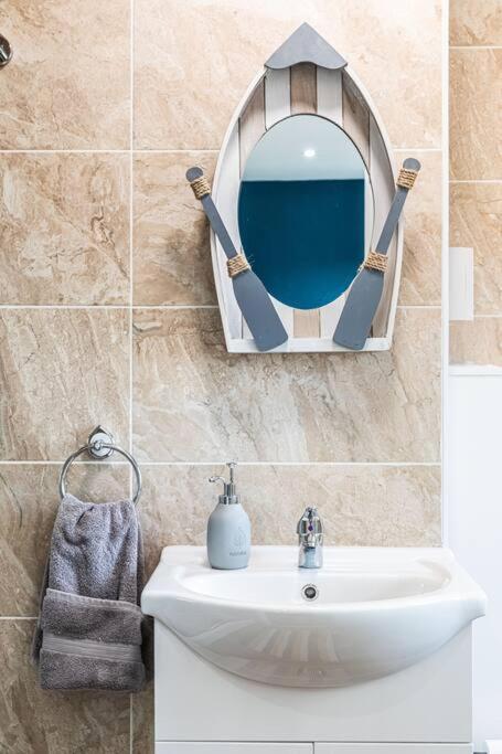 Stunning House Close To The Stadium + Hot Tub! * Liverpool